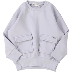 The Pocket Sweatshirt from Fith. A grey sweatshirt with a relaxed fit, ribbed trims, and two large front flap pockets.