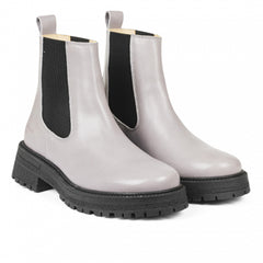 Chelsea Boot With Track Sole