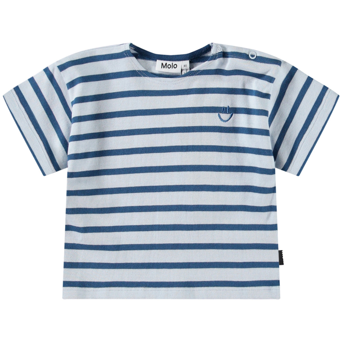 The Eivor Tee from Molo. Striped t-shirt in a loose fit and has a round neck with an easy, two-snap closure on the left shoulder.