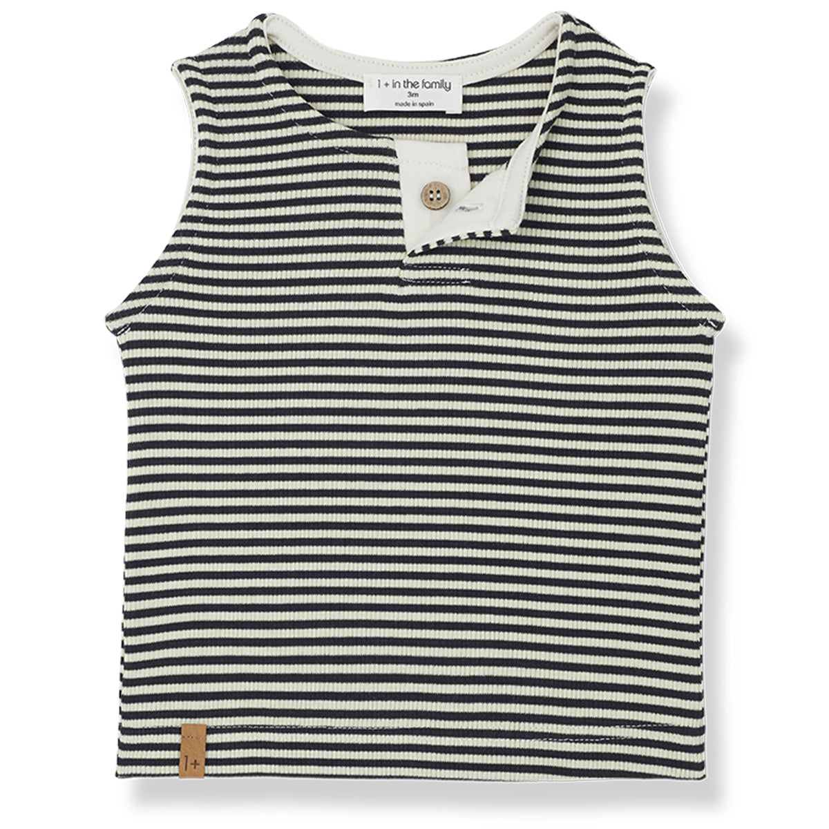 The Amerigo Tank Top from 1 + in the Family. Light and soft rib jersey. Elastic and easy adjustable fabric.