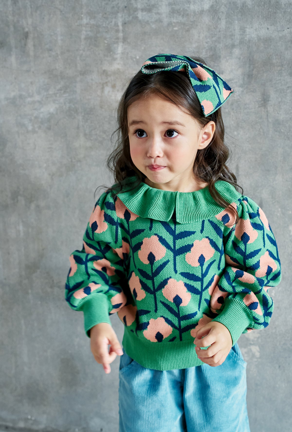 CT Flower Top from Momohanipopo with floral print, voluminous sleeves and ribbed collar.