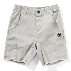 The Mdrill Short from Munster. Embroidered logo in the front, Side pocket(s), Patch pocket(s), Elasticated waist.