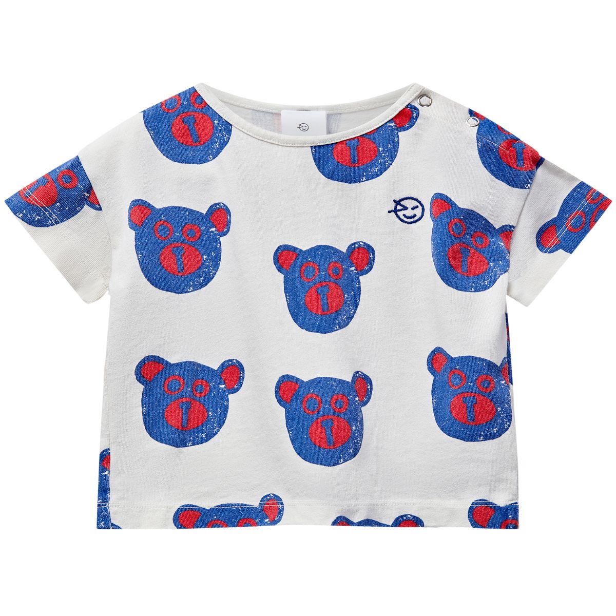 The Mini Kite Tee from Wynken. Relaxed fit baby tee with a dropped short sleeve with playful all-over bear print.